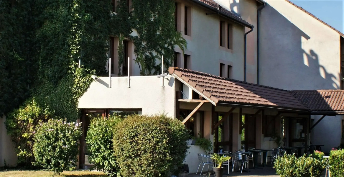 Brit Hotel Confort Pau Lons