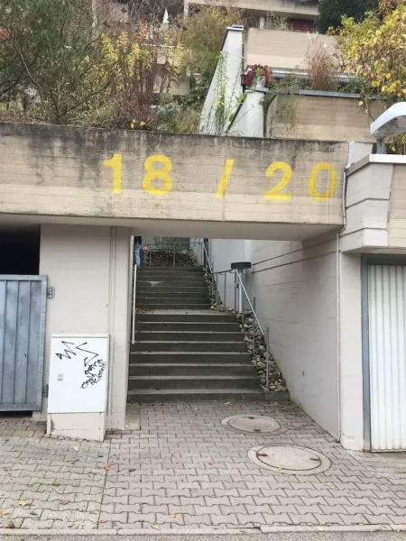 Kliniknahe 2-Zimmer Whg, große Terrasse im Grünen