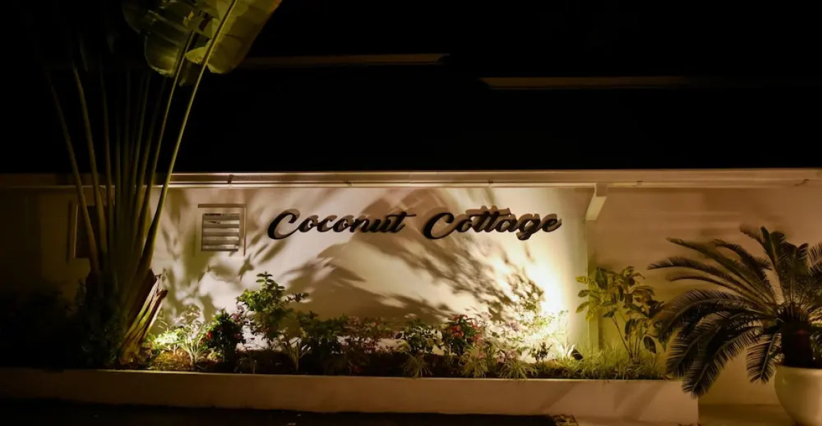 Staffed Round Hill Membership Van/driver 5 Bedroom Villa