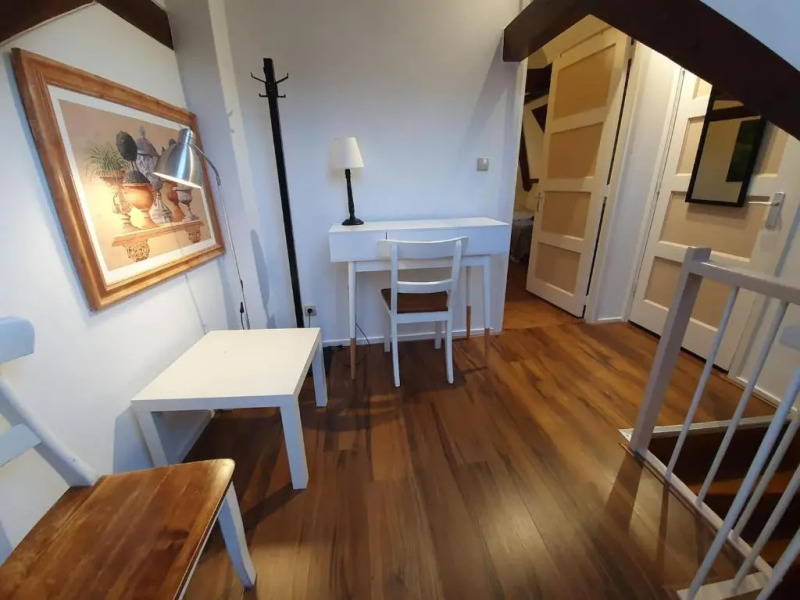 Canal House 8 Person