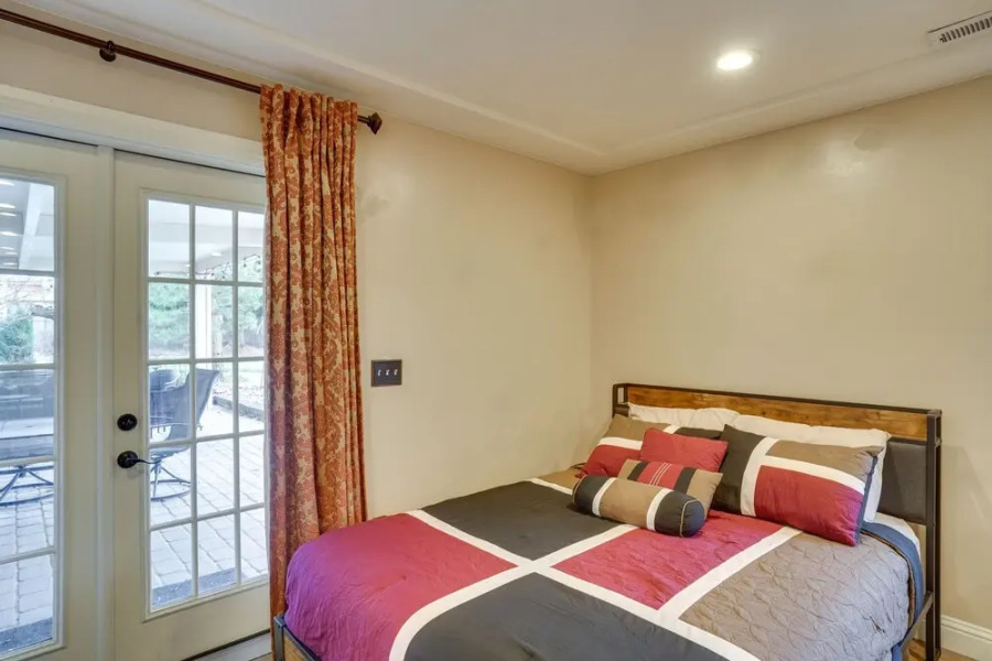 Convenient Cedar City Studio < Half-mi to Downtown