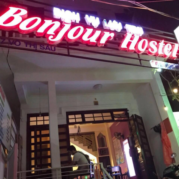 Bonjour Hostel