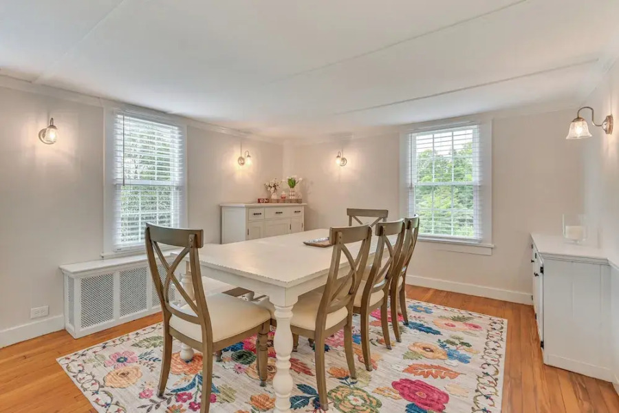 Cottage-chic Retreat < 1 Mi to Connecticut River!