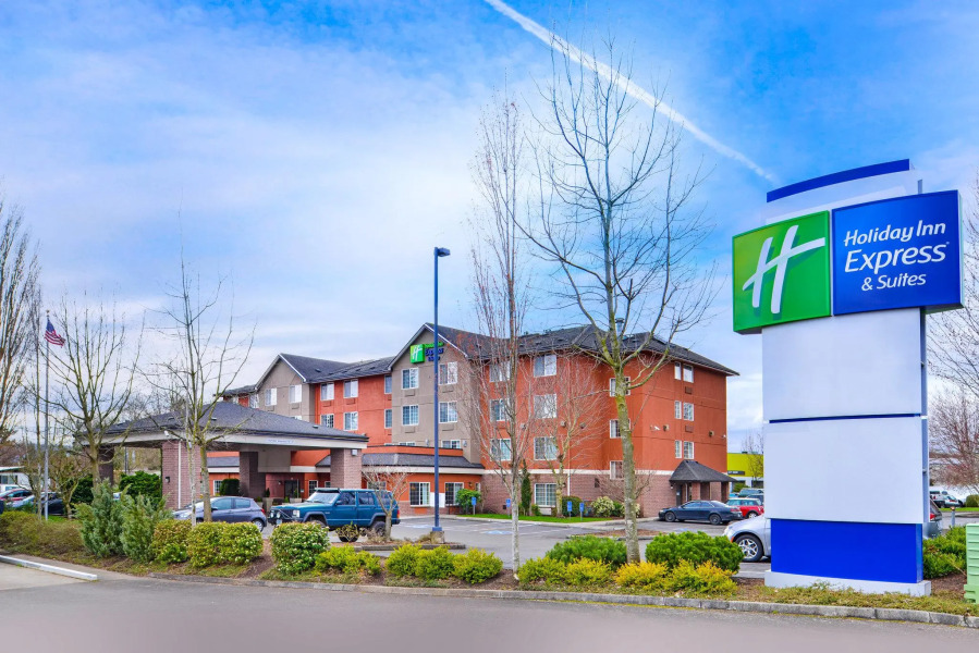 Holiday Inn Express Hotel & Suites Portland-Jantzen Beach by IHG