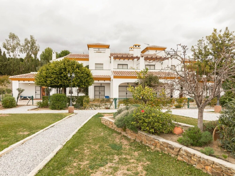 Soulful Apartment in Alcaucín With Swimming Pool