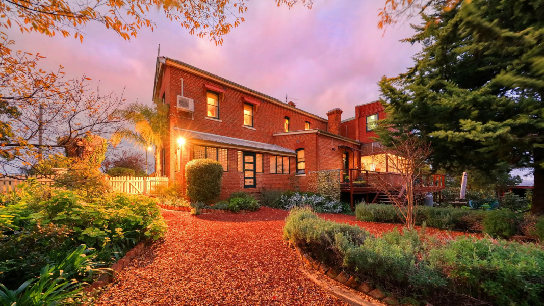 Grenfell Hall B&B