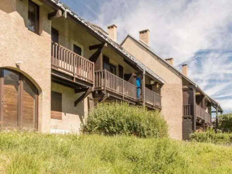 Apartment Roche Colombe