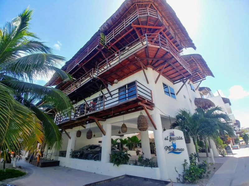 El Fuerte Beach Resort