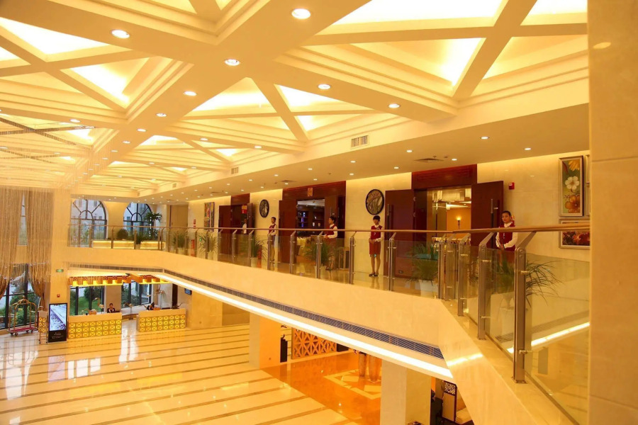 Yichang Guobin Bandao Hotel