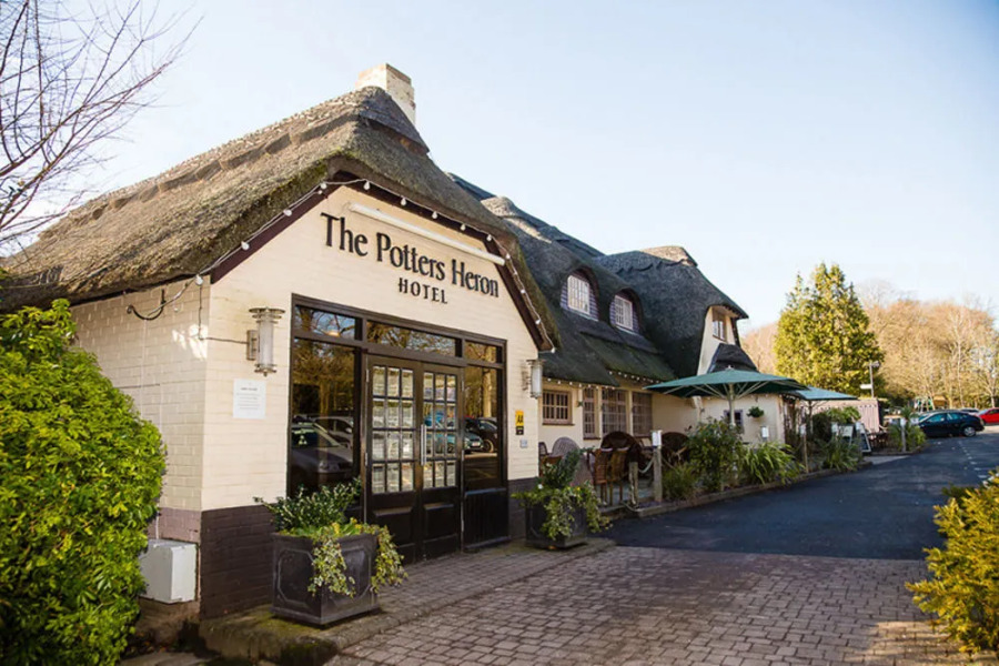 Potters Heron Hotel