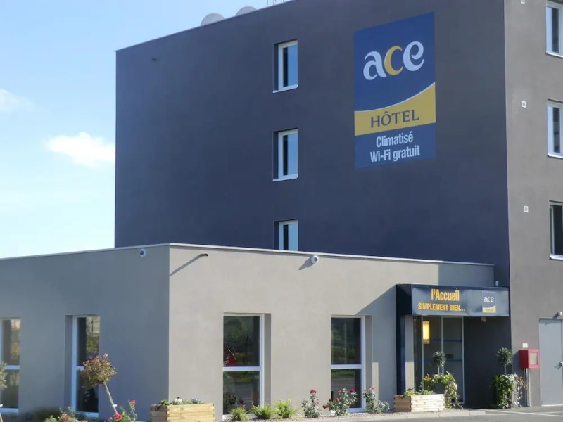 ACE Hôtel Montluçon