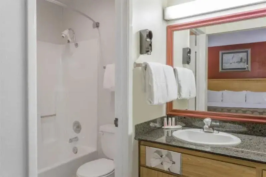 Ramada Vallejo/napa Valley Area