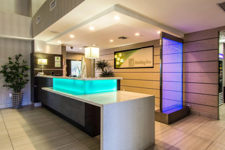 Holiday Inn Hotel & Suites Scottsdale North - Airpark by IHG