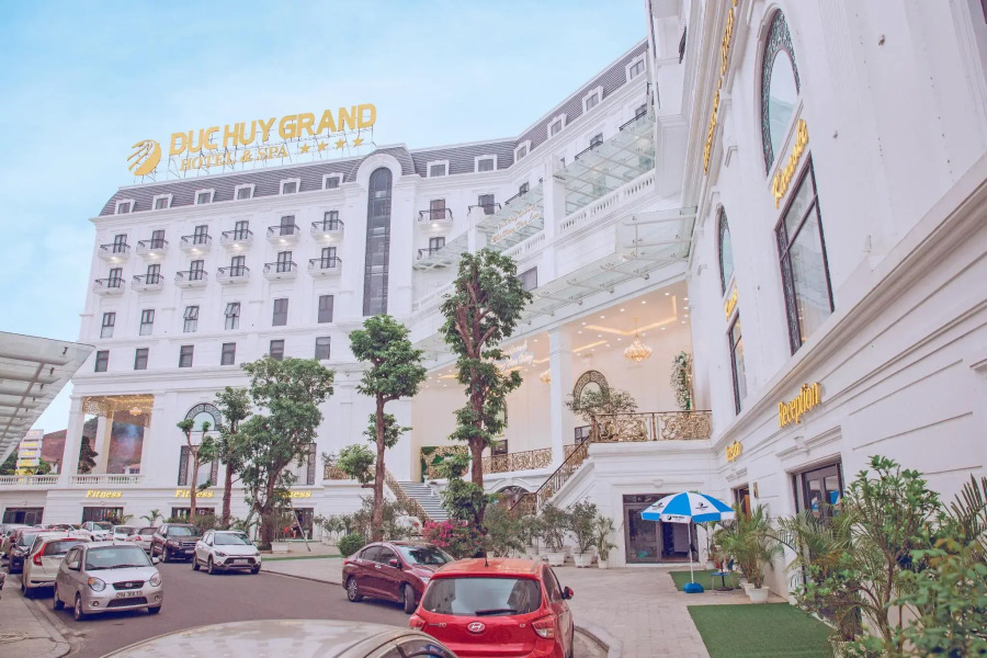 Duc Huy Grand Hotel & Spa
