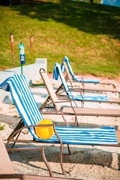 Waterfront Two Bedroom Cabin #14 at Long Cove Resort by Redawning