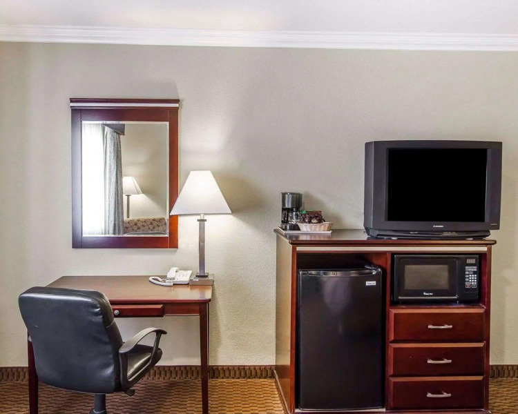 Super 8 by Wyndham Mesa Downtown Near Convention Center