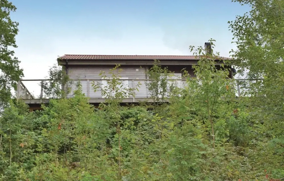 Awesome Home in Vetlanda With 3 Bedrooms and Wifi