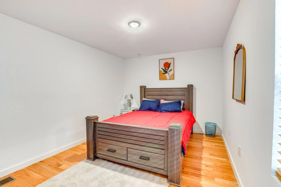 Modern Elizabeth Apartment ~ 1 Mi to Train Station