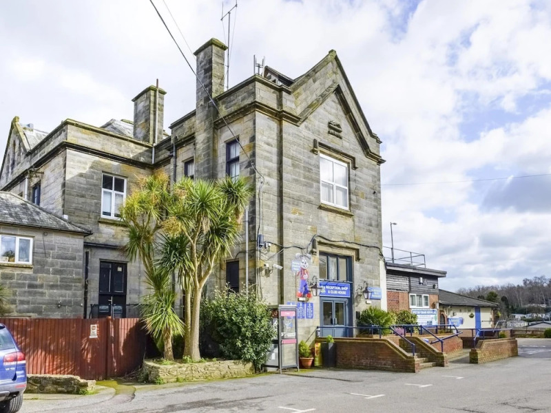 Simplistic Home in Hastings Near Alexandra Park