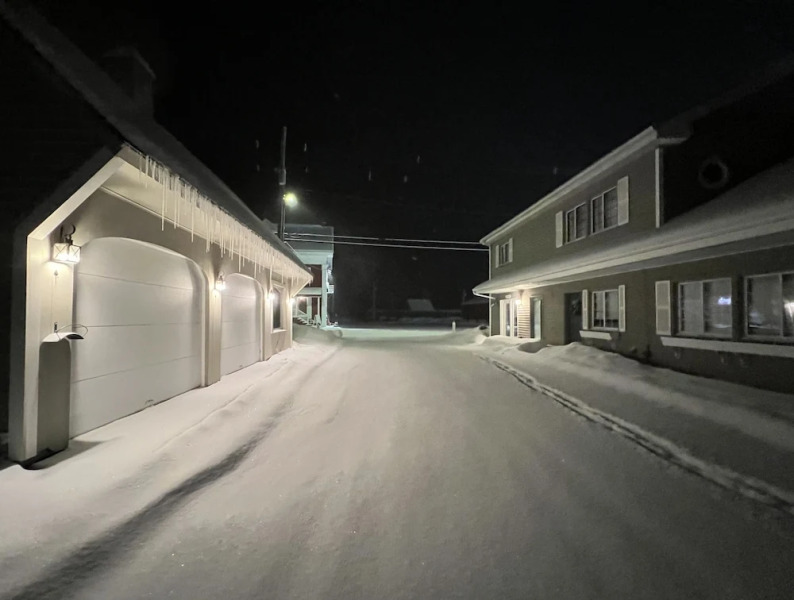 Island Pond Country Inn (Formerly the Lakefront Inn & Motel)