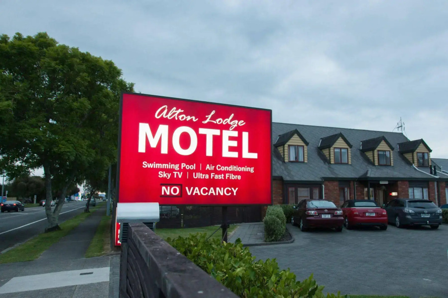Alton Lodge Motel