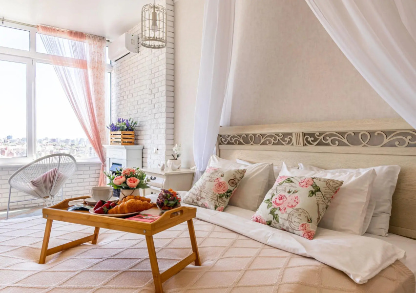 Вершина на переулке Зеркальный