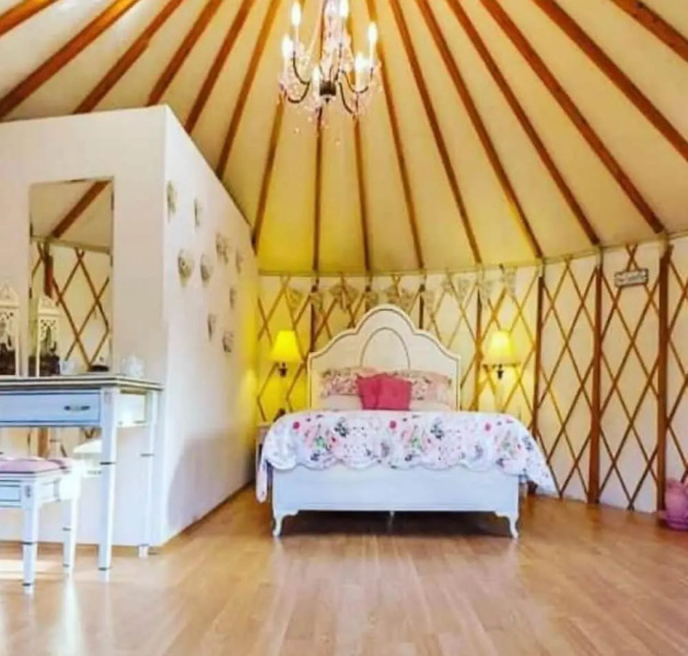 Yol Glamping Hotel Retreat Center