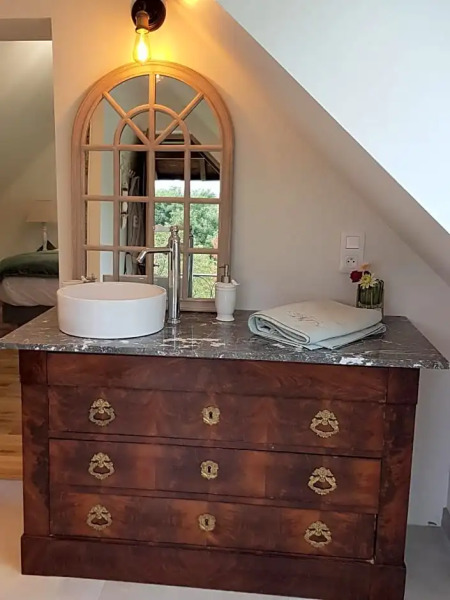 Au Chant Des Oiseaux (Adults Only)