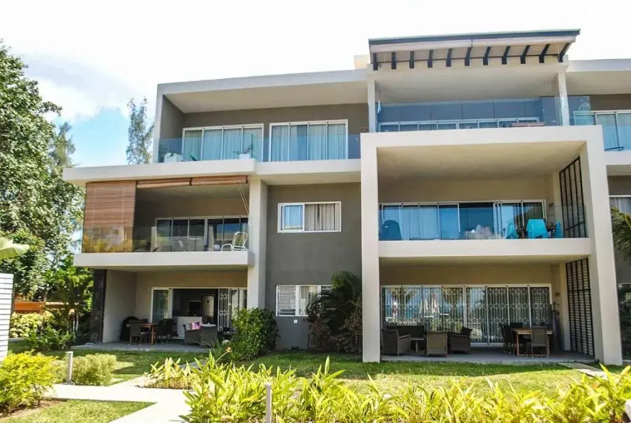 L'Escale 3 bedrooms Sea View and Beachfront Suite by Dream Escapes