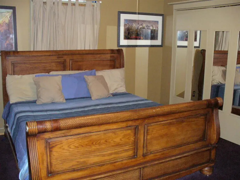 Yellowstone River Suites