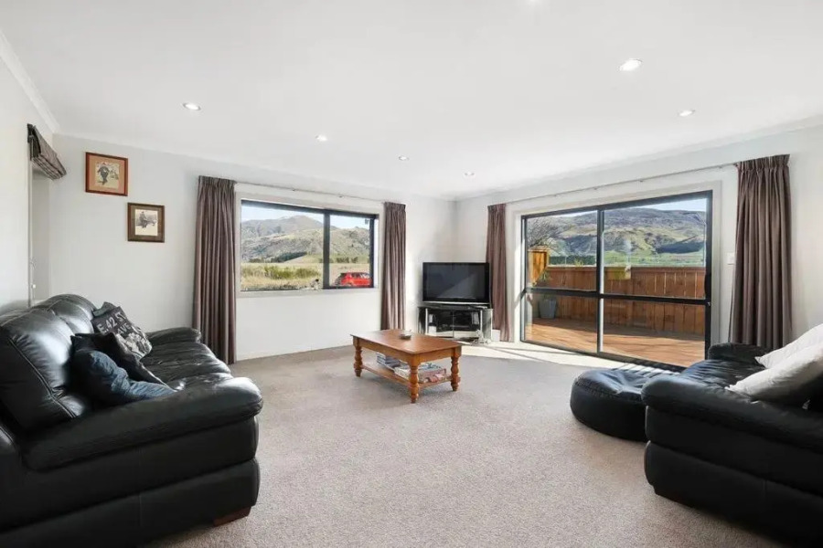 Seldom Inn - Cromwell Holiday Home