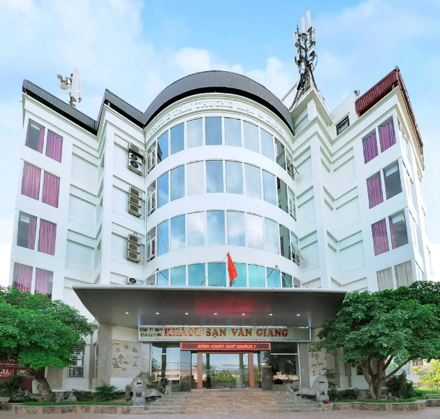 Van Giang Hotel