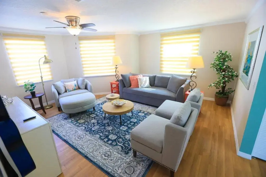 Largo Oasis Near Beaches