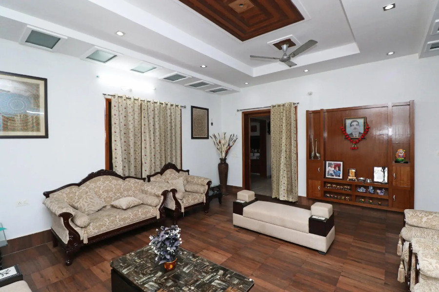 OYO 27055 Love Guest House