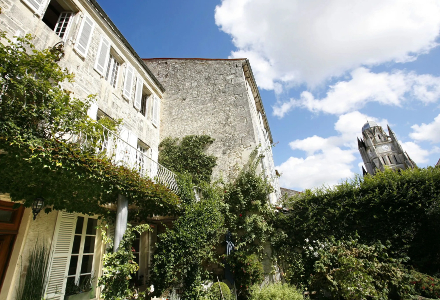 La Porte Rouge - The Red Door Inn Chambres d'Hotes