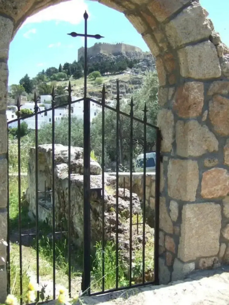 1-bed House Sleeps 4 - Free Parking, Patio, Wifi