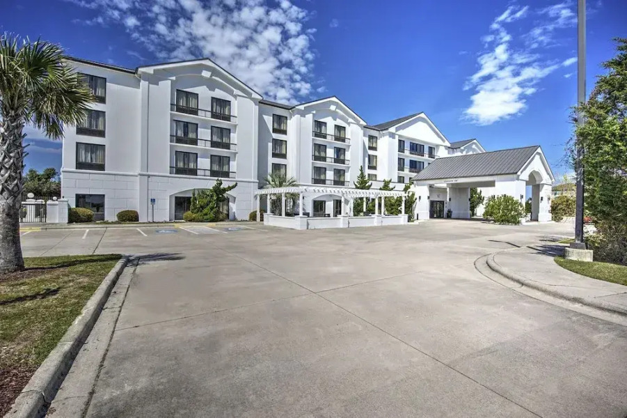 Hampton Inn & Suites Atlantic Beach
