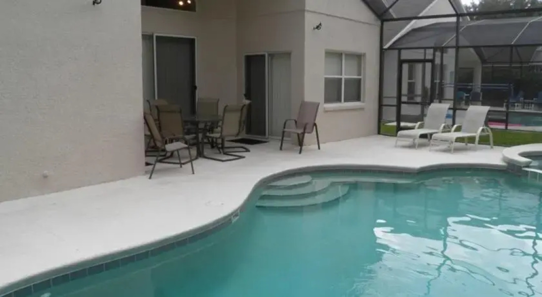 Villa Tuscana by Apland