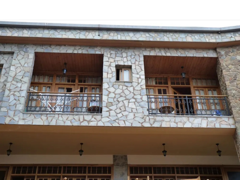 Mountain Rose Garden Hotel