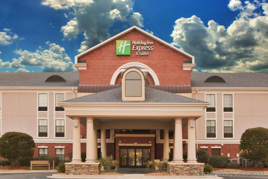 Holiday Inn Express Hotel & Suites Morehead Cty by IHG