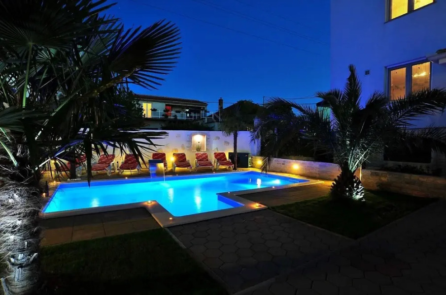 Tomo - Open Pool and Pool for Children - A4