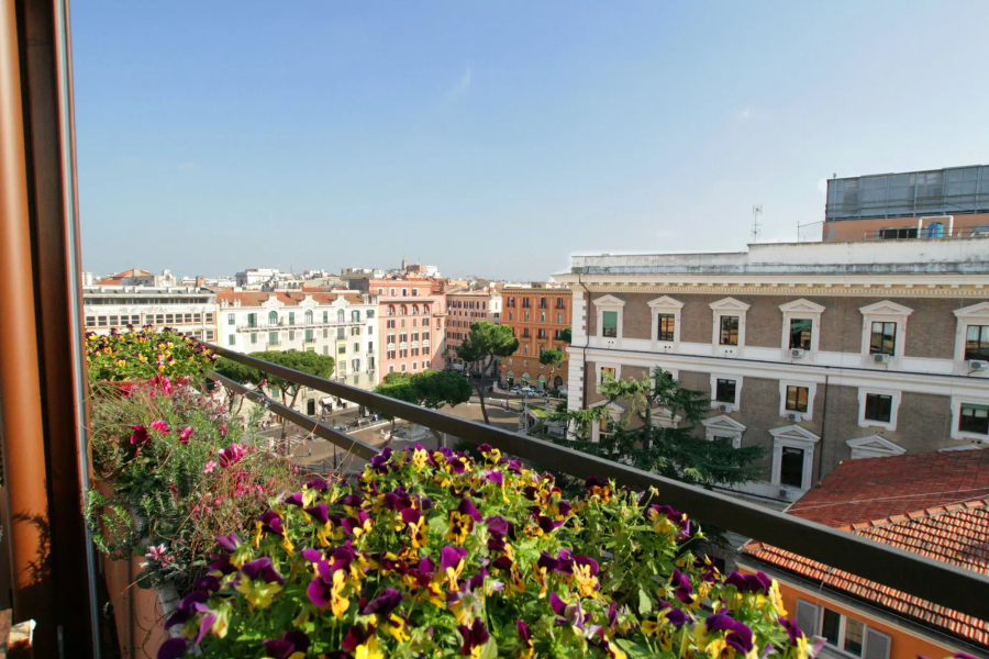 Roof Suite Rome Historic Residence