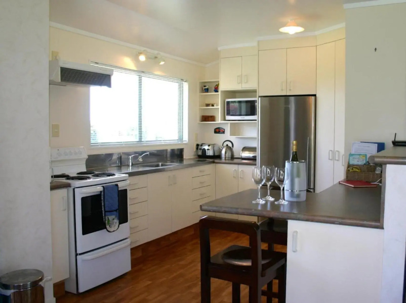 Waihi Getaway - Waihi Beach Holiday Home