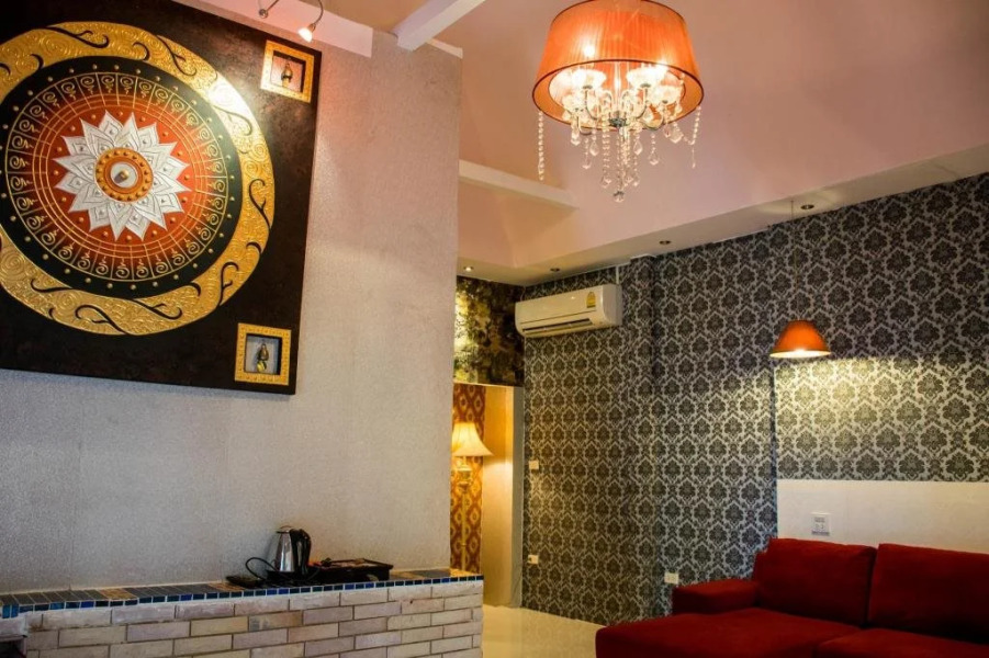 Phalaburi Resort by dreamhouse