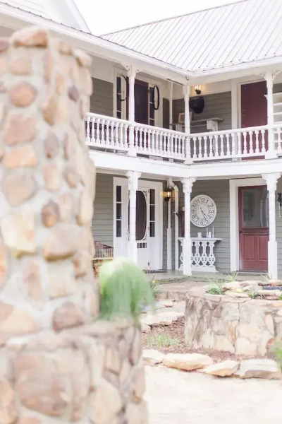 Bridgewater Hall Historic Inn