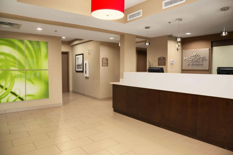 Microtel Inn & Suites by Wyndham Blackfalds Red Deer North