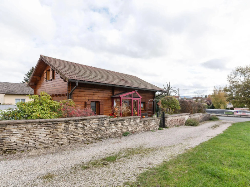 Spacious Chalet in Abbevillers with Swimming Pool