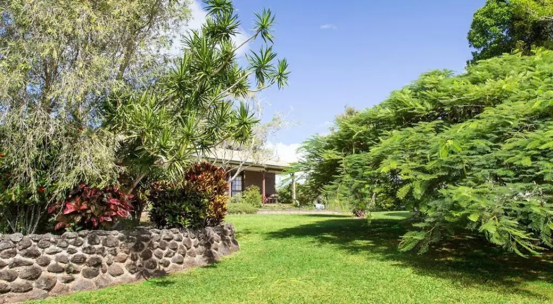 Eacham Escapes