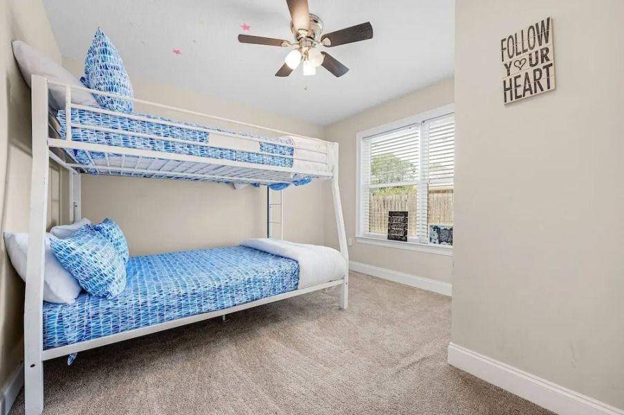 Niceville Dream Home Sleeps 13