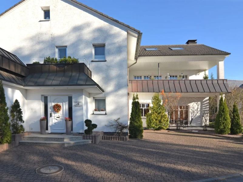 Tasteful Ground Floor Apartment with Terrace & Garden near Brilon